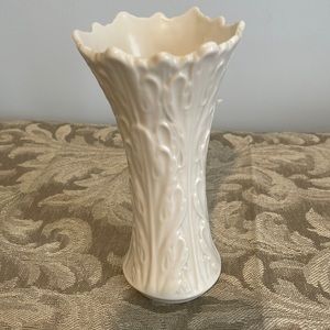 Beautiful Lenox bud vase